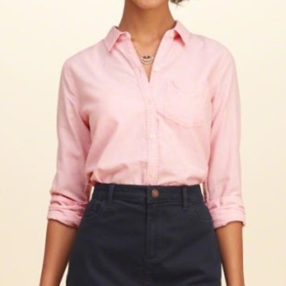 Stretch Button-Front Shirt 👚 (condition A1) - Picture 1 of 2